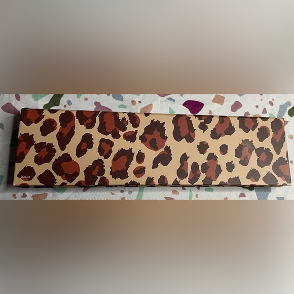 Mac Cosmetics Mischief Minx Palette - Picture 2 of 4